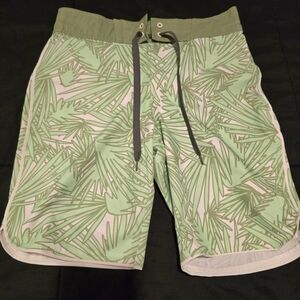 Art Class Boy's Leaf Swim Shorts Green‎ & White Size 10 Medium